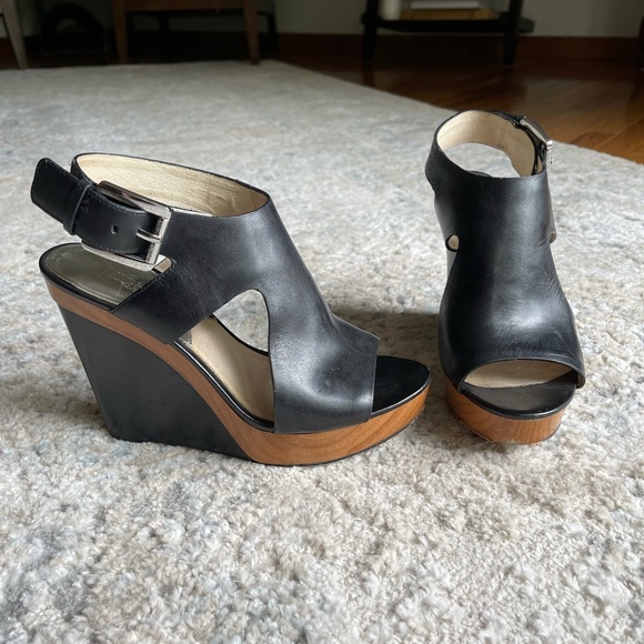 Michael Kors Josephine Wedge, black, 7 đź‘ - Picture 6 of 11